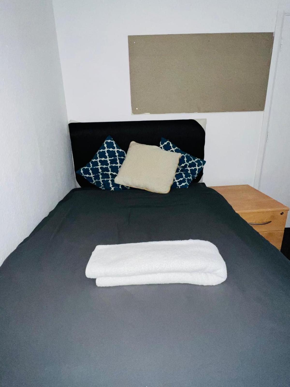 Grantham Park House Aparthotel Coventry Bagian luar foto